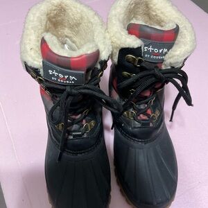 Cougar Storm Black and Red Plaid Winter Rain Boots